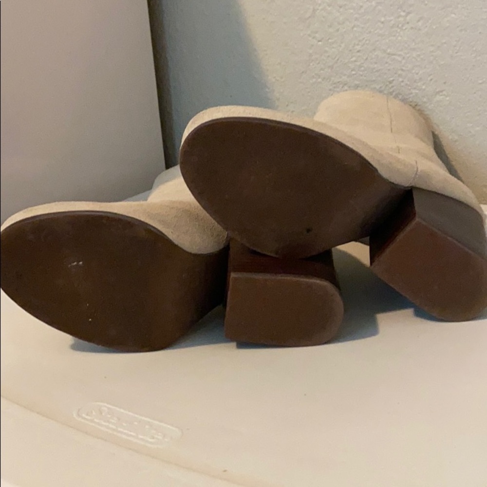 Booties - Picture 4 of 5